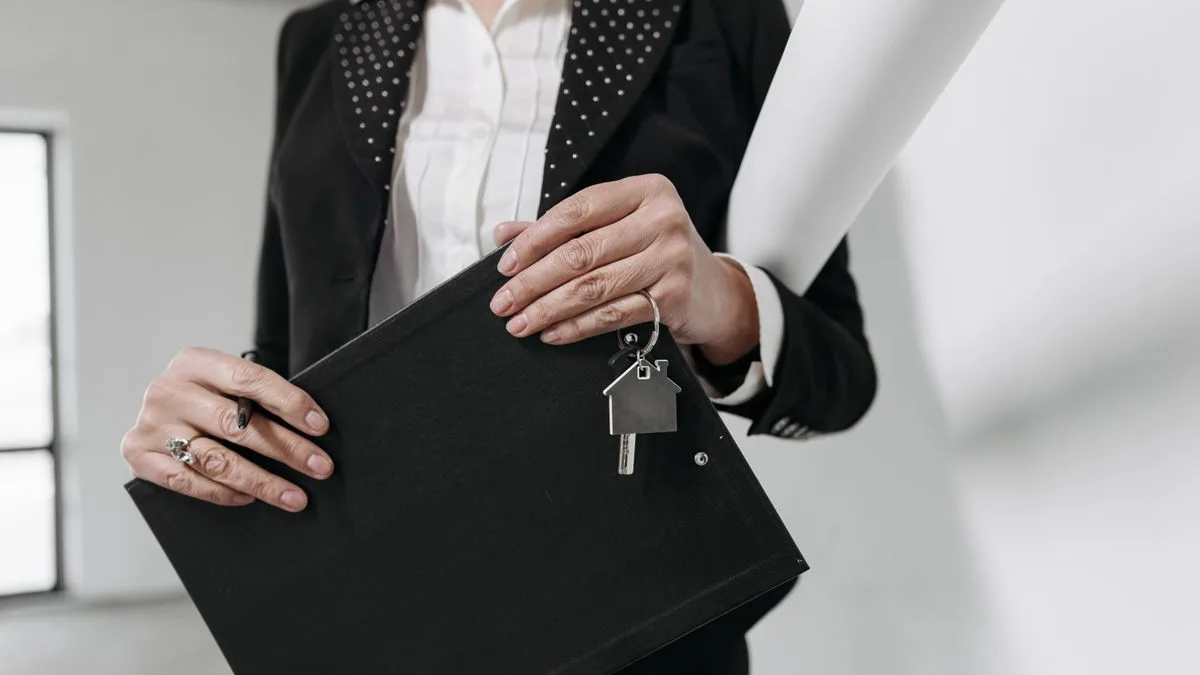 Como Abrir uma Imobiliária em Portugal: Guia 2026 (Licença AMI, Custos)